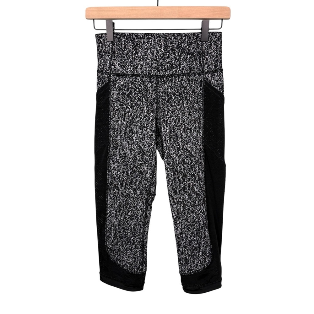 Lululemon Fit Physique Crop Luon Jacquard 19"